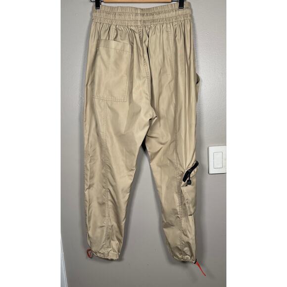 NWOT John Geiger Signature Pocket Cargo Pants in Parachute material M - Picture 3 of 12
